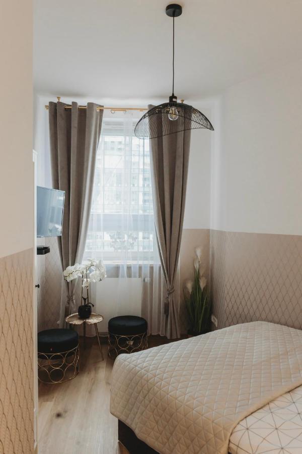Clicktheflat Gdanski Center Prestige Apart Rooms Warsawa Ruang foto