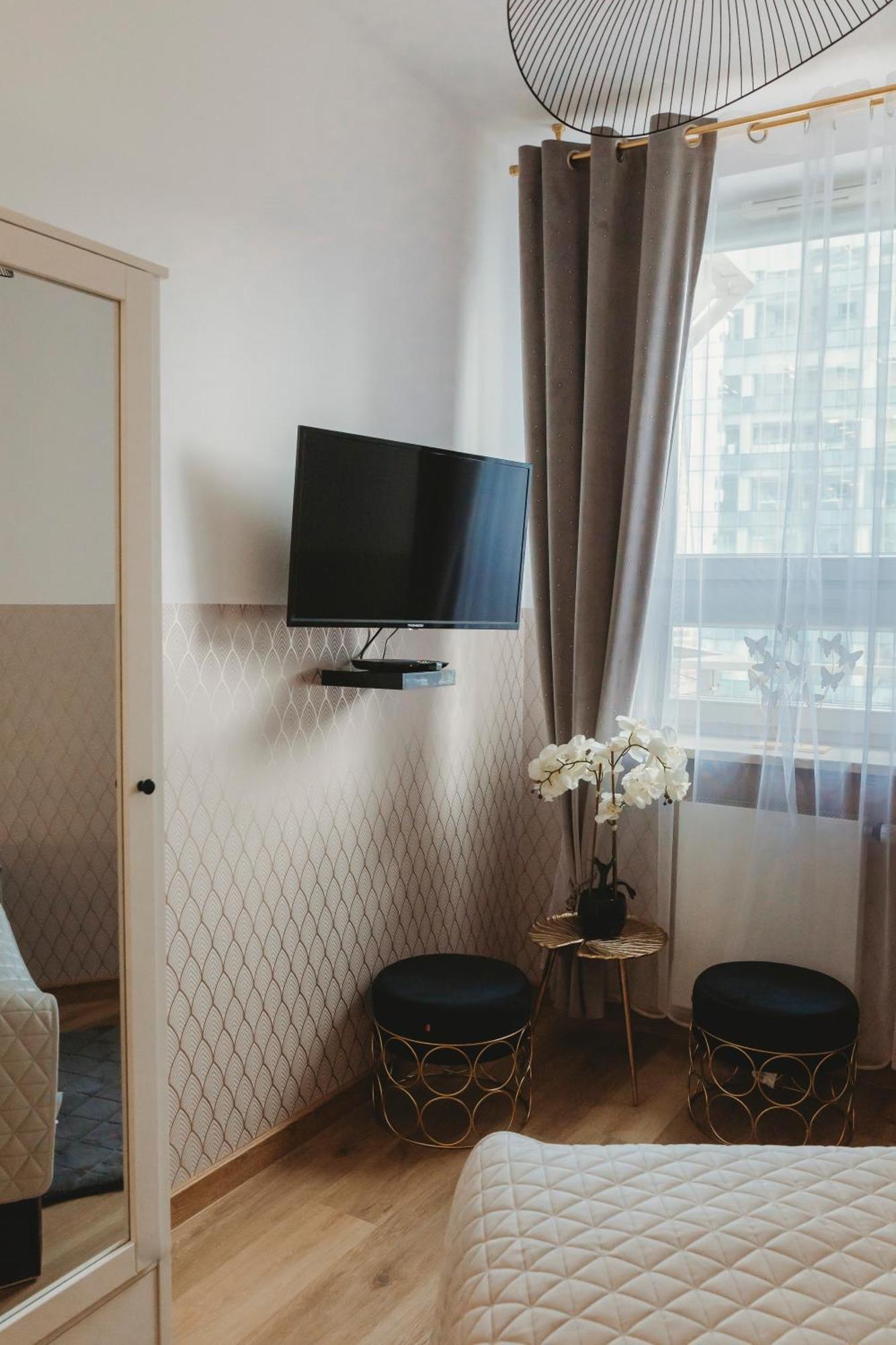 Clicktheflat Gdanski Center Prestige Apart Rooms Warsawa Ruang foto